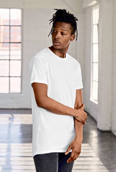 T-Shirts: Men`s Long Body Urban Tee CV3006 von Canvas