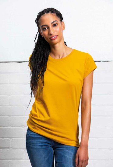 T-Shirts: Women`s Roll Sleeve T P81 von Mantis